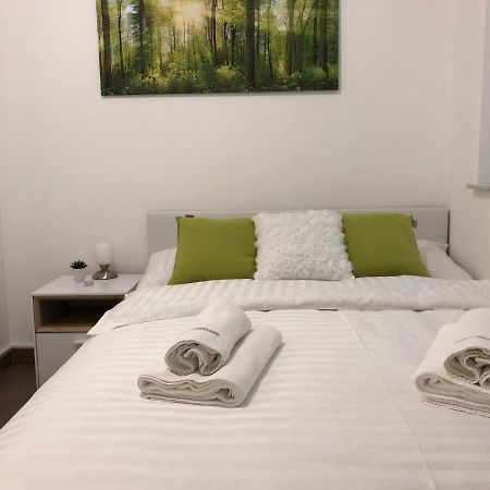 Modern Center Studio Under The Castle II Free Parking Leilighet Ljubljana Eksteriør bilde